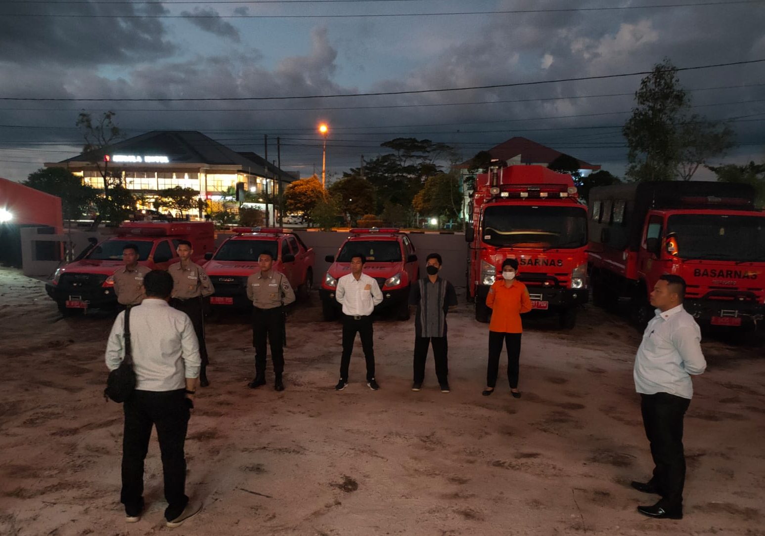 SAGAS security supervisors conducting a site visit with government staff at a BASARNAS facility in Palangka Raya
